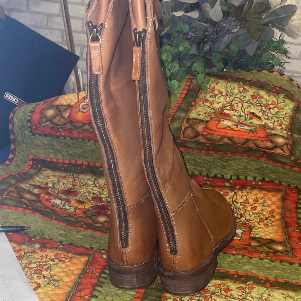 #62 Free People Over Knee Leather Boots sz 8 NWOT zipper &mini buckle in back . - Picture 5 of 8